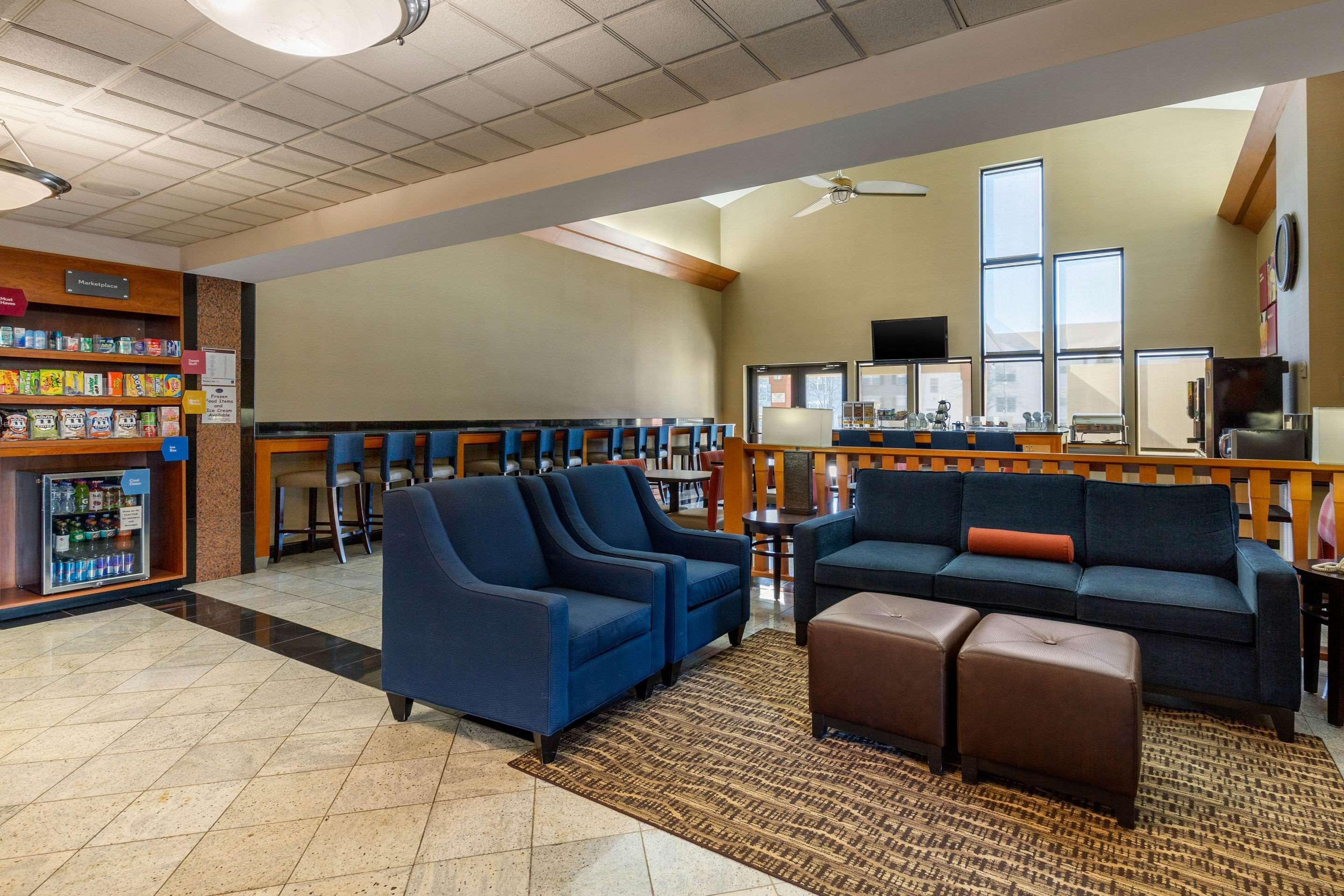 Express & - Historic District By Ihg Hotel Leesburg