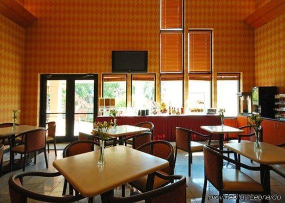 Express & - Historic District By Ihg Hotel 3*