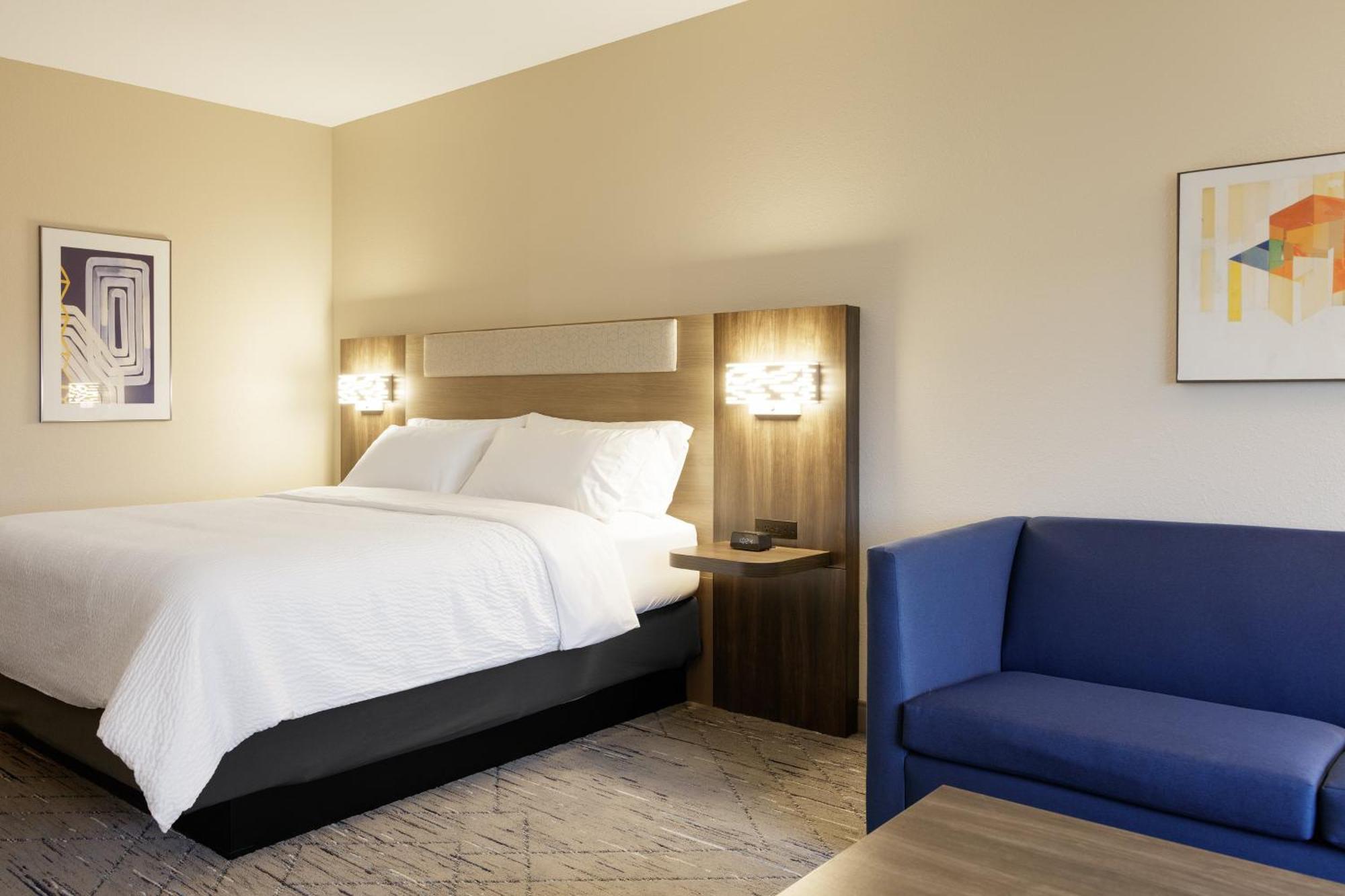 Express & - Historic District By Ihg Hotel