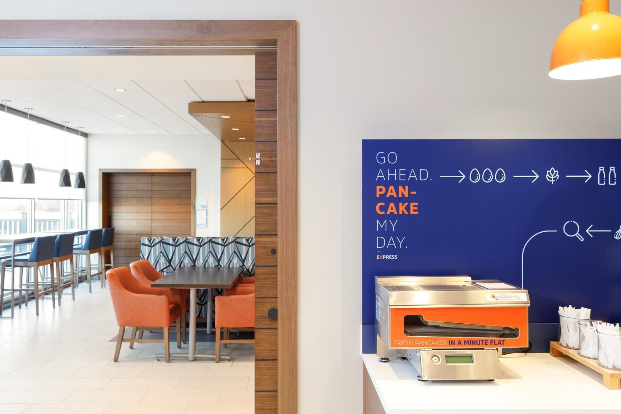 Express & - Historic District By Ihg Hotel
