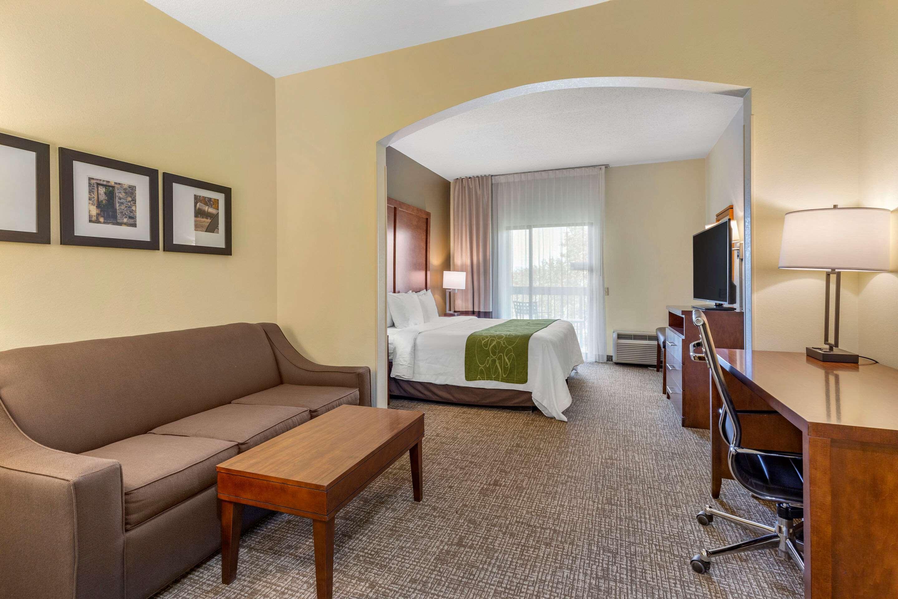 Express & - Historic District By Ihg Hotel Leesburg